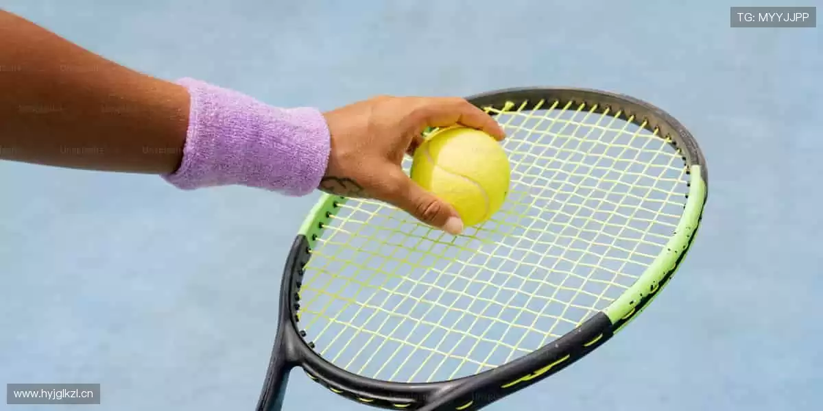 专业装备，轻松掌控赛场！🎾 品质与潮流，为你的热爱加冕！